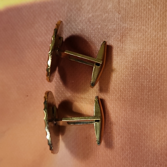 Goldtone Cuff Links - Picture 2 of 2